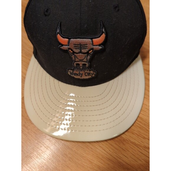 Chicago Bulls Hat Cap Youth New Era 9Fifty Hardwood Classic Windy City Snapback - Picture 2 of 12